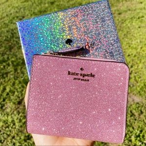 Glitter🌸Kate Spade Wallet New In Box
